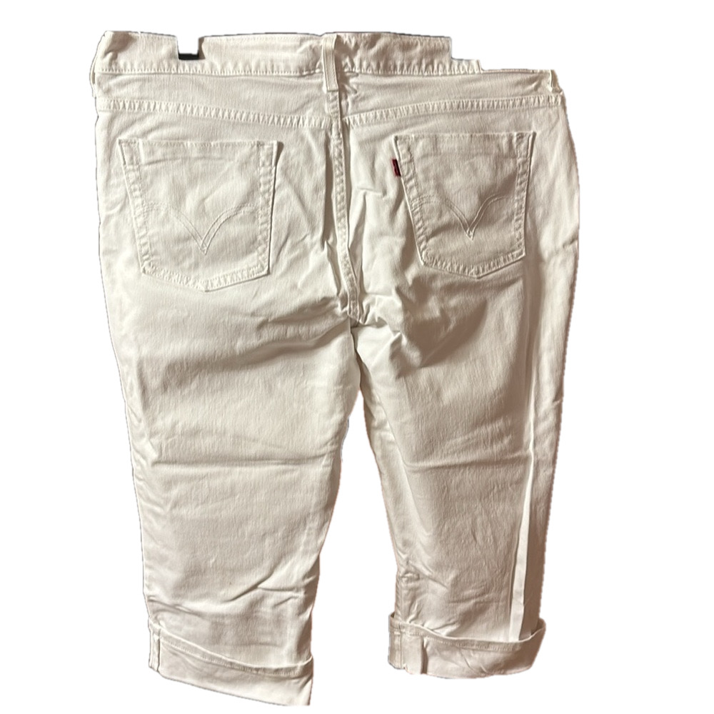 Levi's Women’s 515 White Capri Jeans
Measurements in pics / have some stretch - Picture 8 of 8